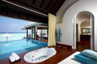 7 Amazing Ocean View Bathrooms That Will Have You Packing Your Suitcase - Huvafen Fushi, Maldives