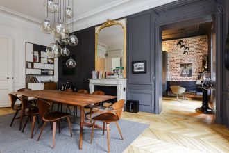 Autumn Flooring Trends 2017 - Boiseries Noires Apartment Paris - By michaeltimsit.fr