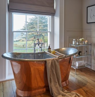 7 Simple Tips to make your bathroom another loving room