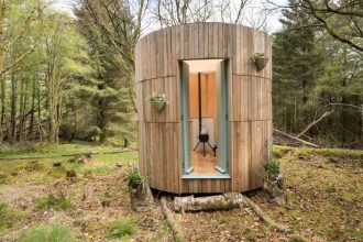 Shed Of The Year 2017 - ECO WINNER: Woodland Stargazer-Wee Tower – owned by Annie Maclean in Fort William - Image Via House Beautiful - By Cuprinal