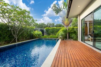 Luxury Swimming Pool